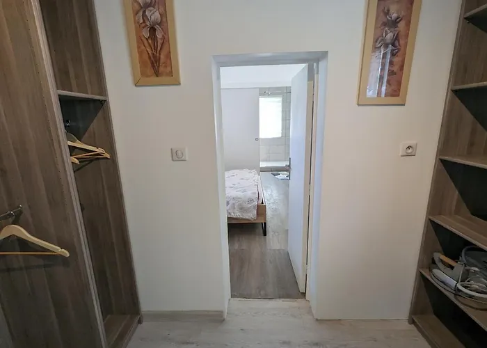 Διαμέρισμα Sol-y-days Claudid, Grand Renove Avec Terrasse A 50m De La Et Tres Proche Du Centre *